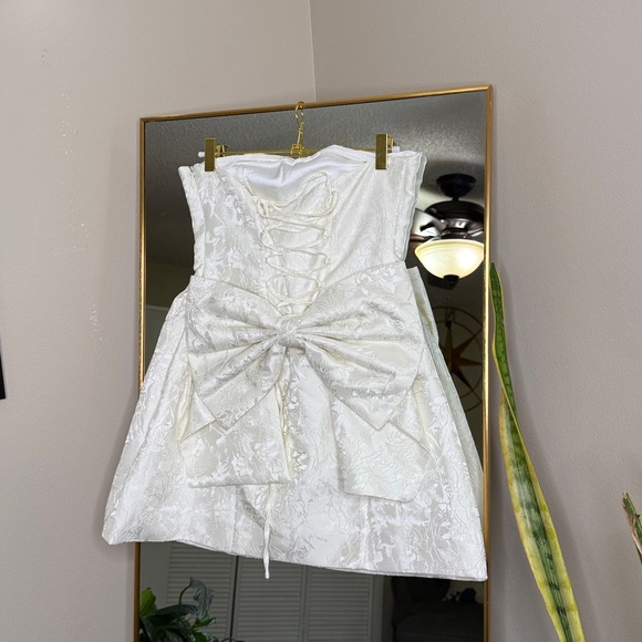BABYBOO Elenora Mini Dress - Ivory NWOT - Picture 6 of 8